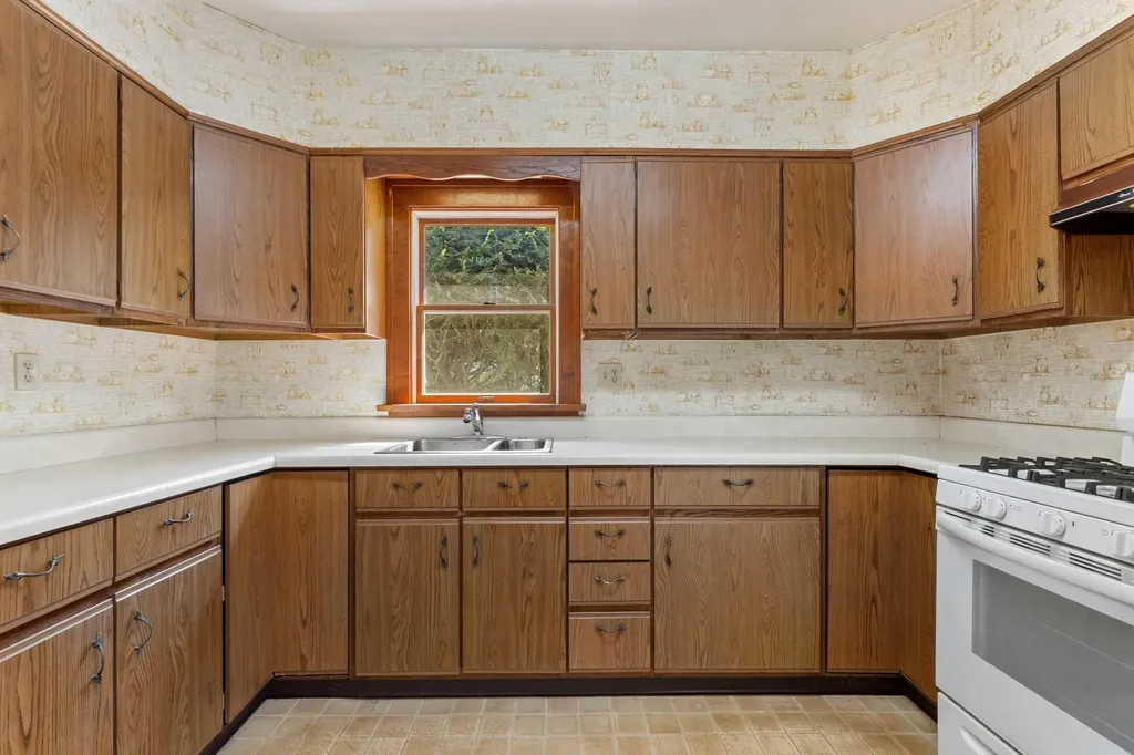 98 Westlake Drive Valhalla NY 10595
