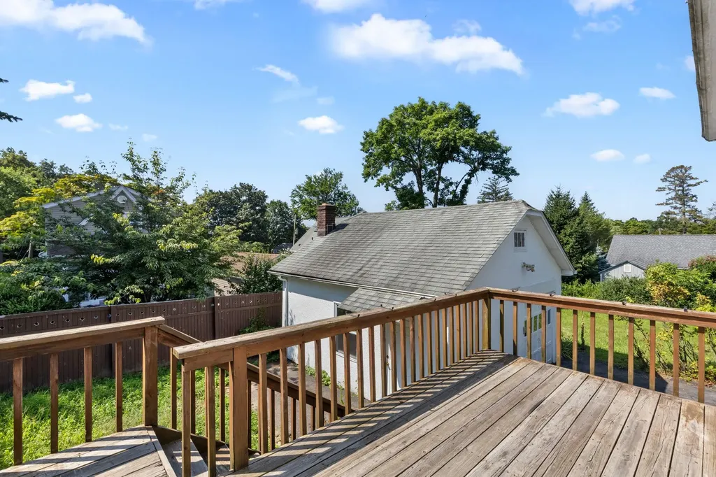98 Westlake Drive Valhalla NY 10595