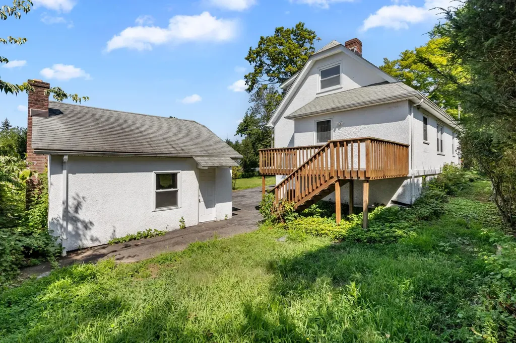 98 Westlake Drive Valhalla NY 10595