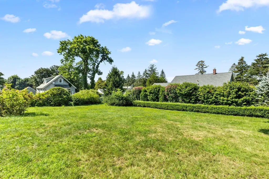 98 Westlake Drive Valhalla NY 10595
