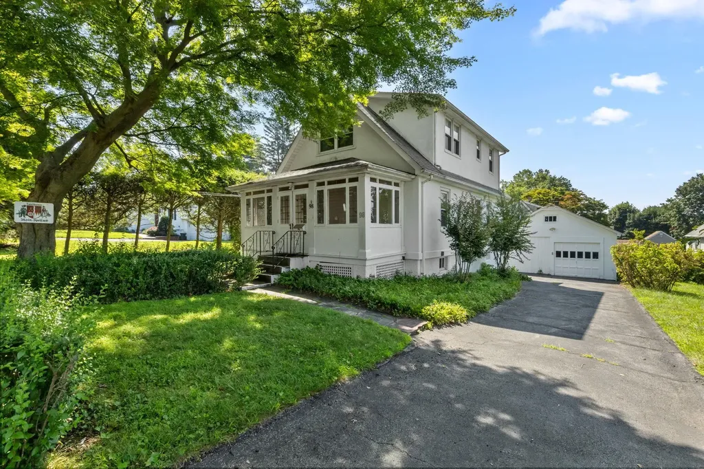 98 Westlake Drive Valhalla NY 10595