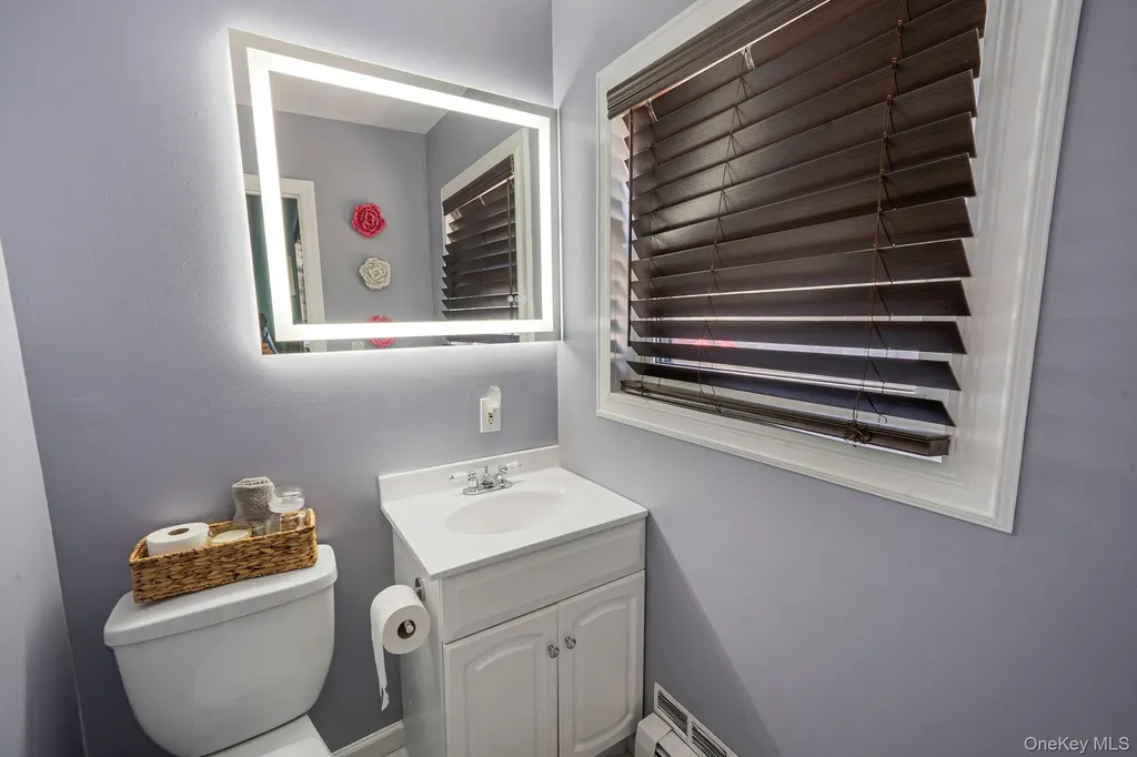 58 39th Street Islip NY 11751