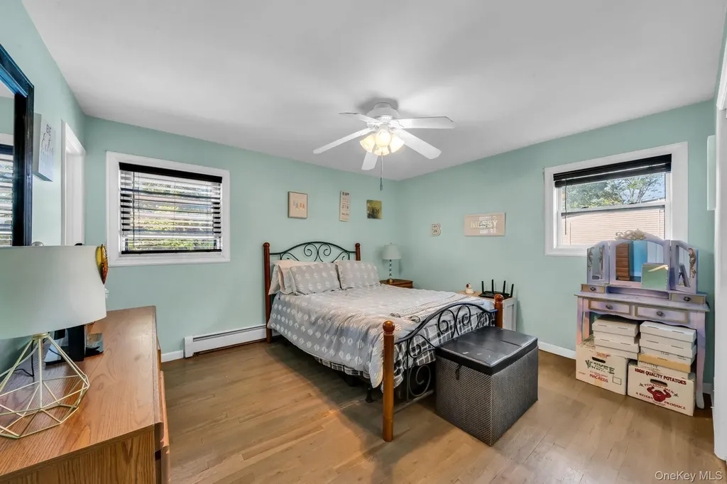 58 39th Street Islip NY 11751