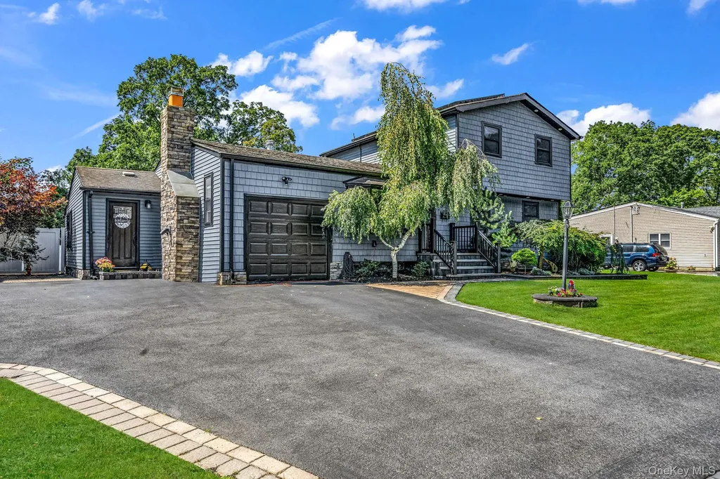 58 39th Street Islip NY 11751