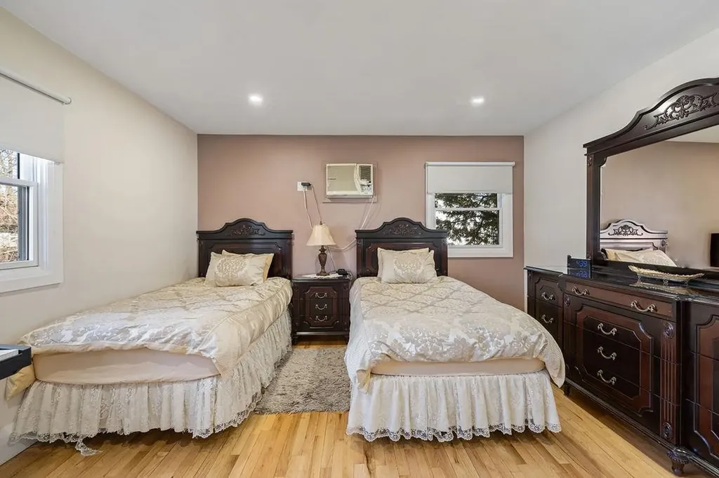 79 Francis Place Spring Valley NY 10977