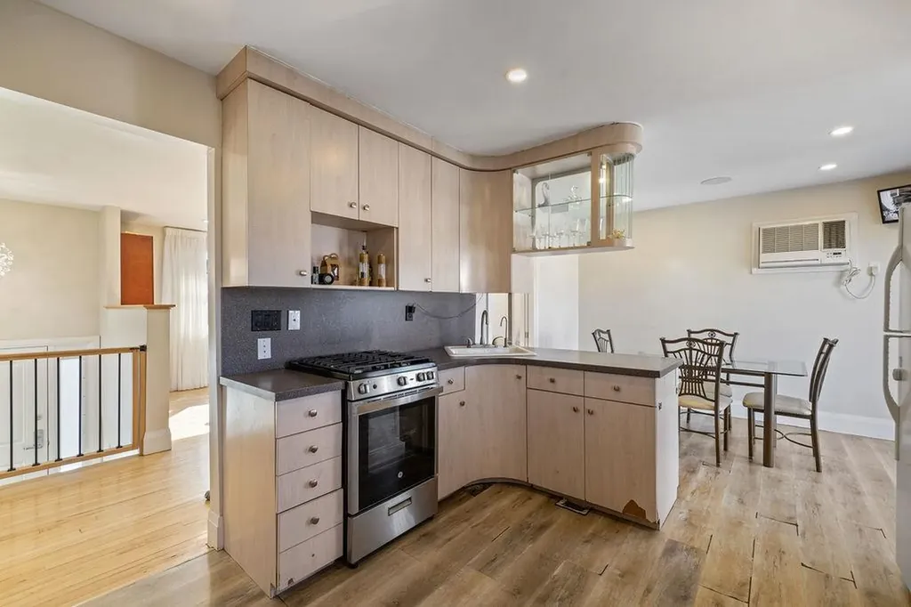 79 Francis Place Spring Valley NY 10977