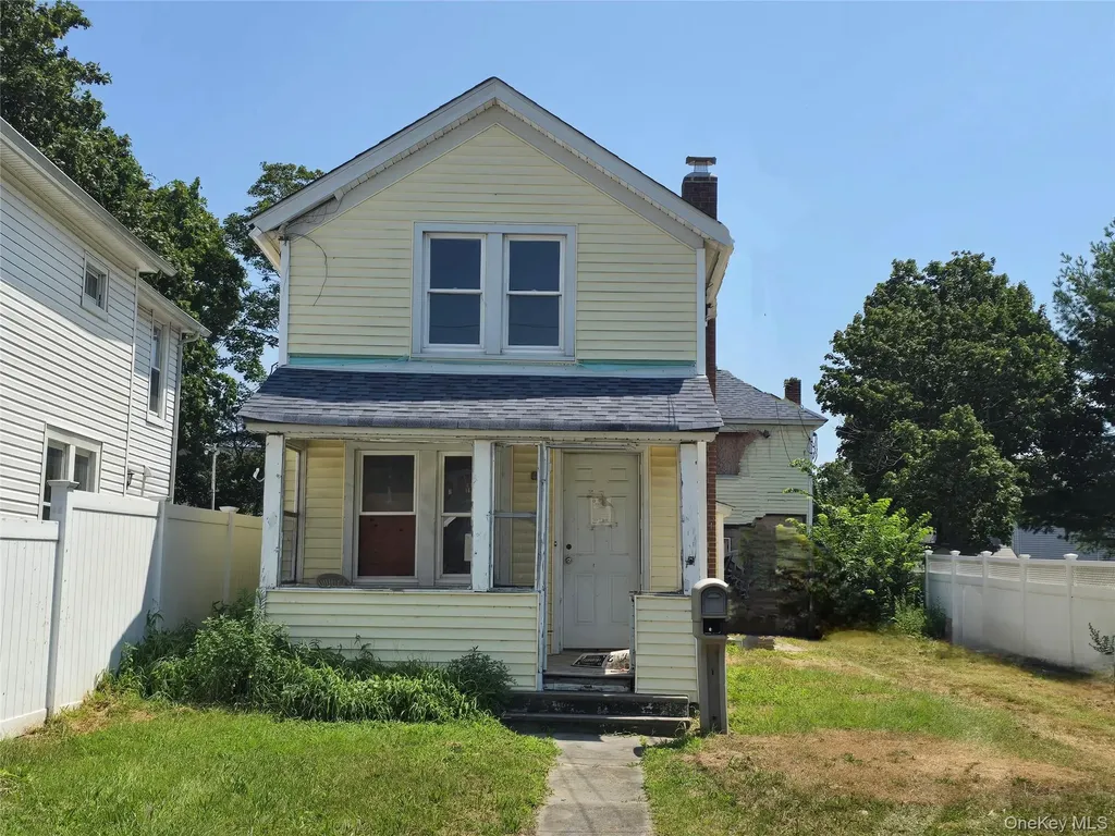 31 Union Avenue Patchogue NY 11772