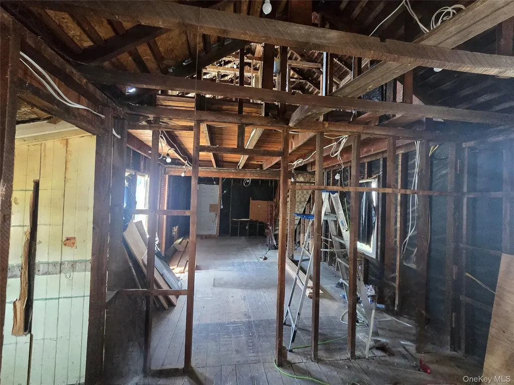 31 Union Avenue Patchogue NY 11772