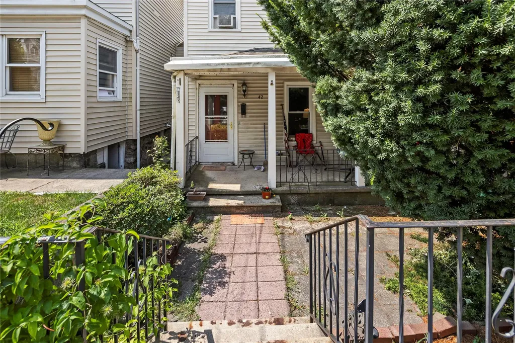 42 Edgewood Avenue Yonkers NY 10704