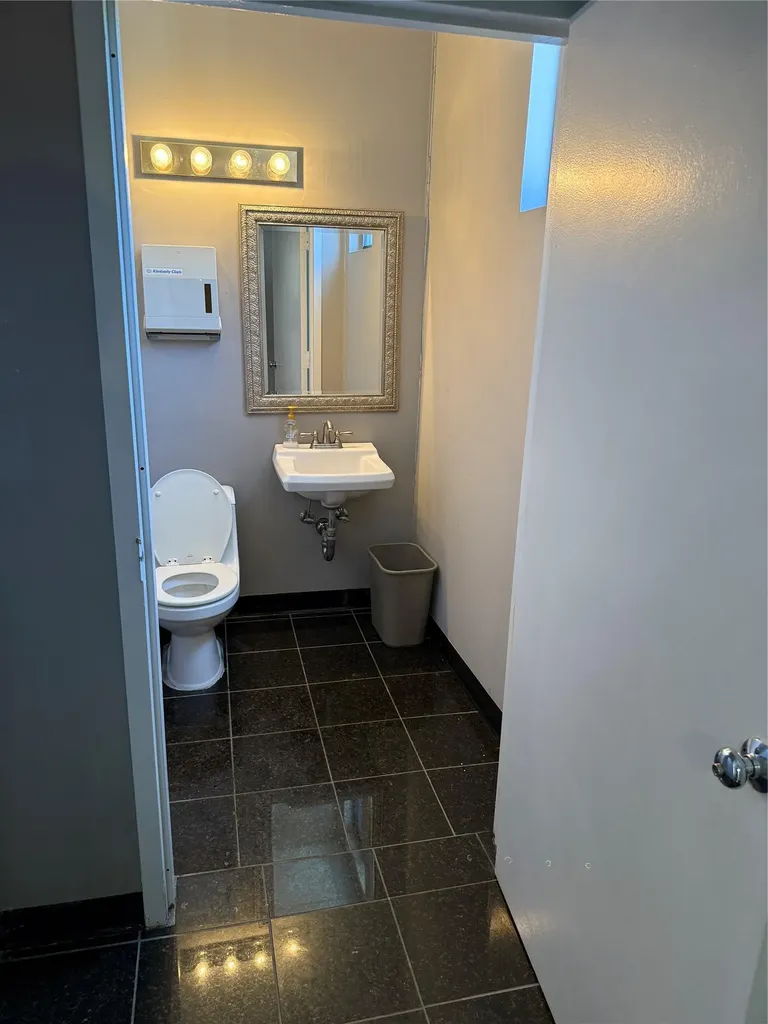 161 S Middletown Road Nanuet NY 10954
