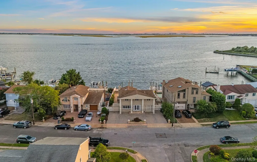 3516 Bertha Drive Baldwin NY 11510