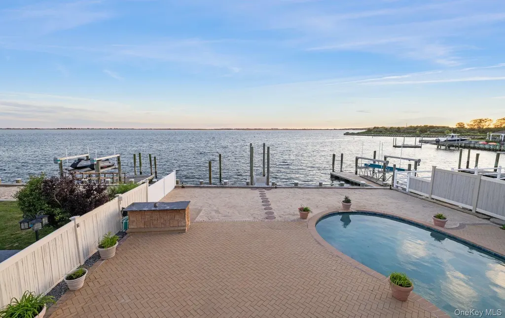 3516 Bertha Drive Baldwin NY 11510