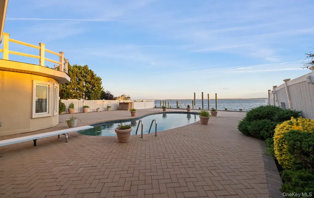 3516 Bertha Drive Baldwin NY 11510