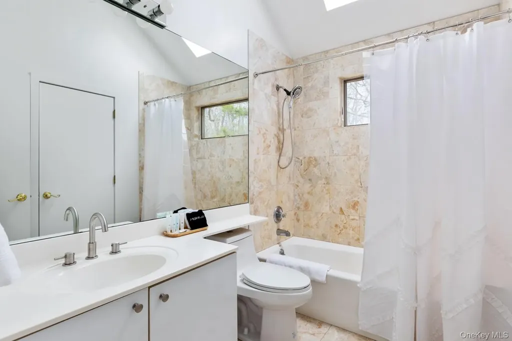 12 Douglas Court Hampton Bays NY 11946