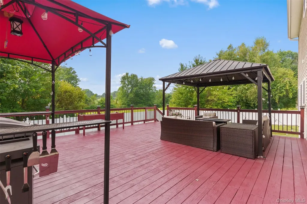 2171 Route 32 Saugerties NY 12477