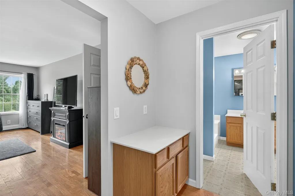 2171 Route 32 Saugerties NY 12477