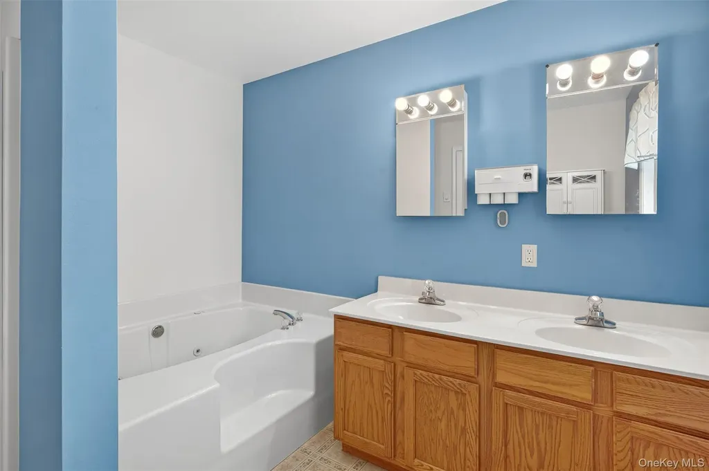 2171 Route 32 Saugerties NY 12477