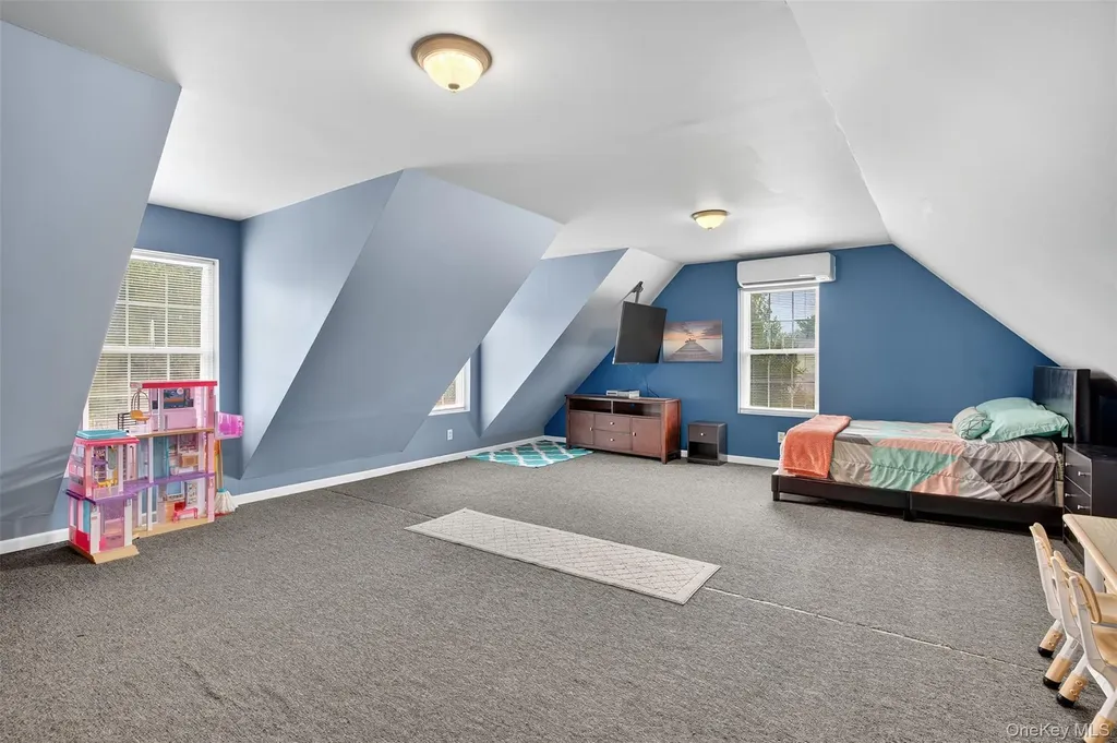 2171 Route 32 Saugerties NY 12477