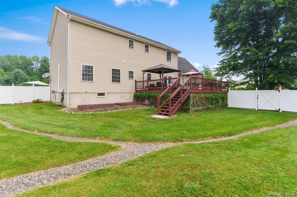 2171 Route 32 Saugerties NY 12477