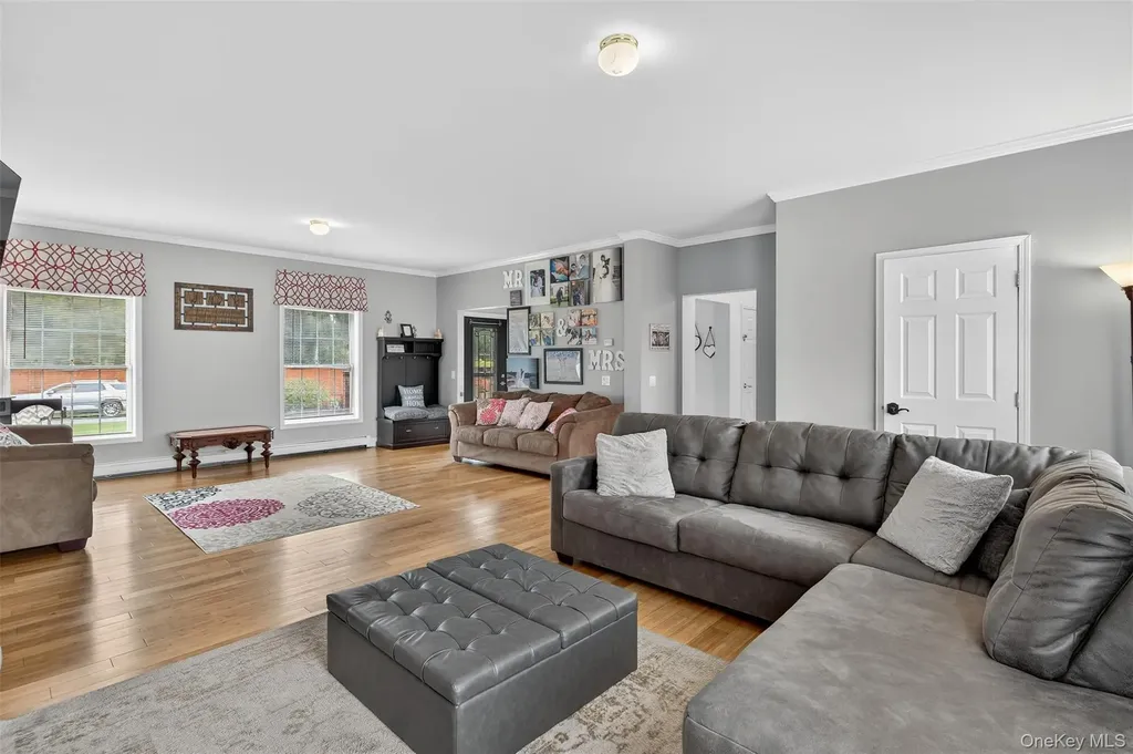 2171 Route 32 Saugerties NY 12477