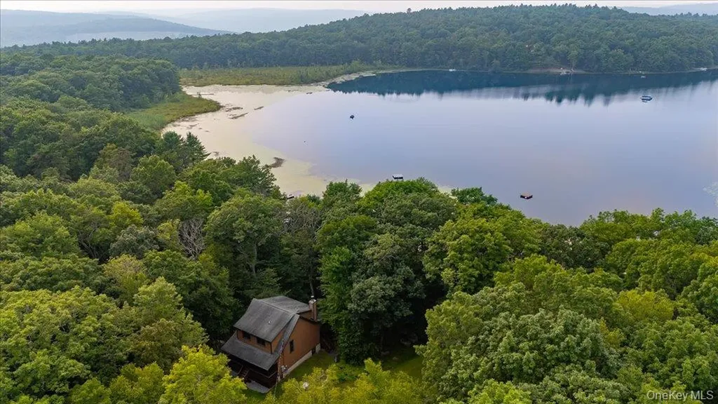 299 Zane Grey Way Barryville NY 12719