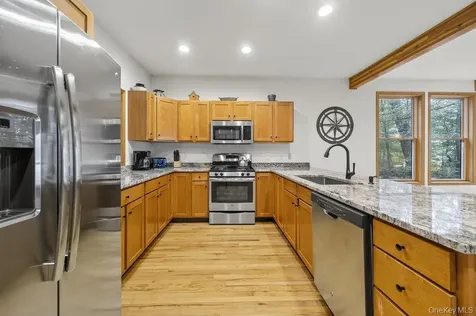 299 Zane Grey Way Barryville NY 12719