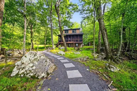 299 Zane Grey Way Barryville NY 12719