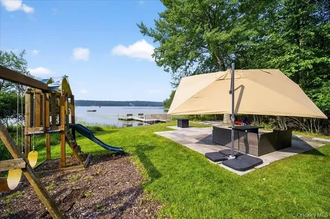 299 Zane Grey Way Barryville NY 12719