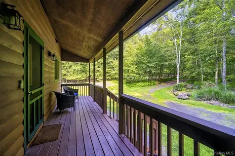 299 Zane Grey Way Barryville NY 12719
