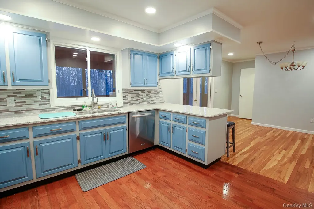 176 Gardnerville Road New Hampton NY 10958