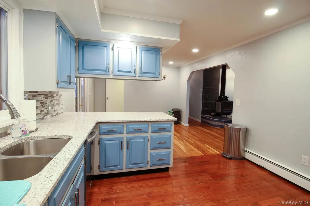176 Gardnerville Road New Hampton NY 10958