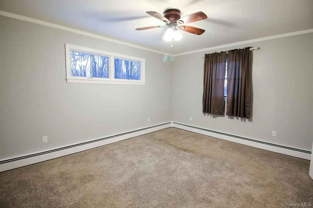 176 Gardnerville Road New Hampton NY 10958