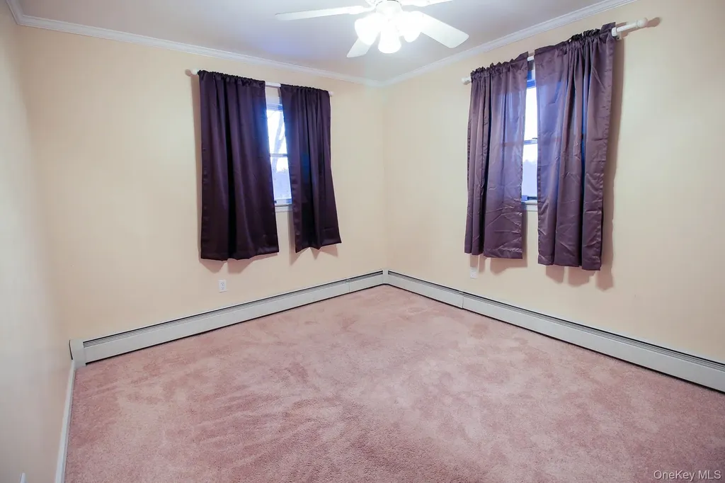 176 Gardnerville Road New Hampton NY 10958
