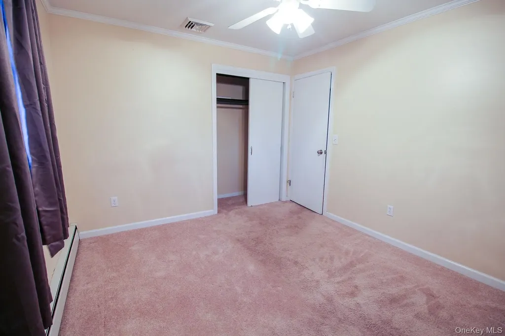 176 Gardnerville Road New Hampton NY 10958