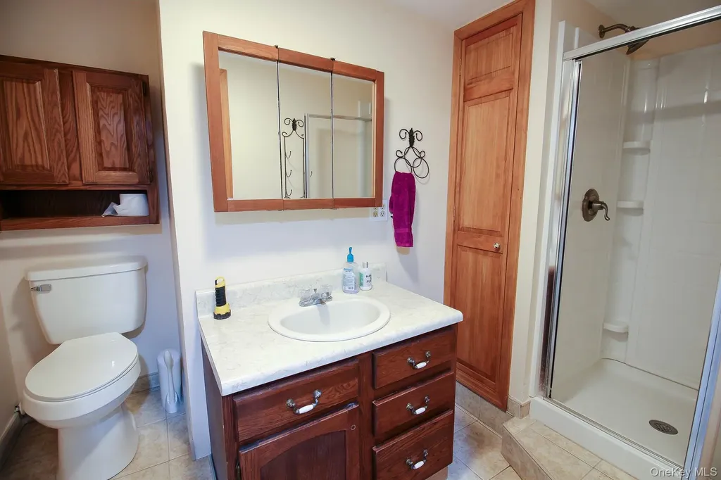 176 Gardnerville Road New Hampton NY 10958