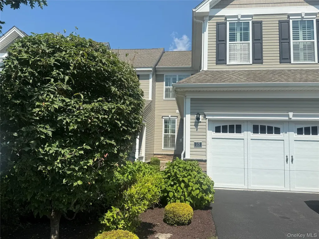 15 Evan Court Fishkill NY 12524