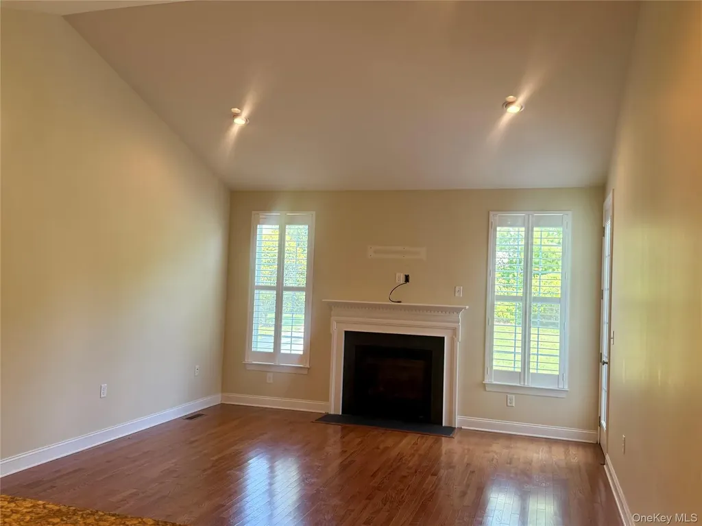 15 Evan Court Fishkill NY 12524