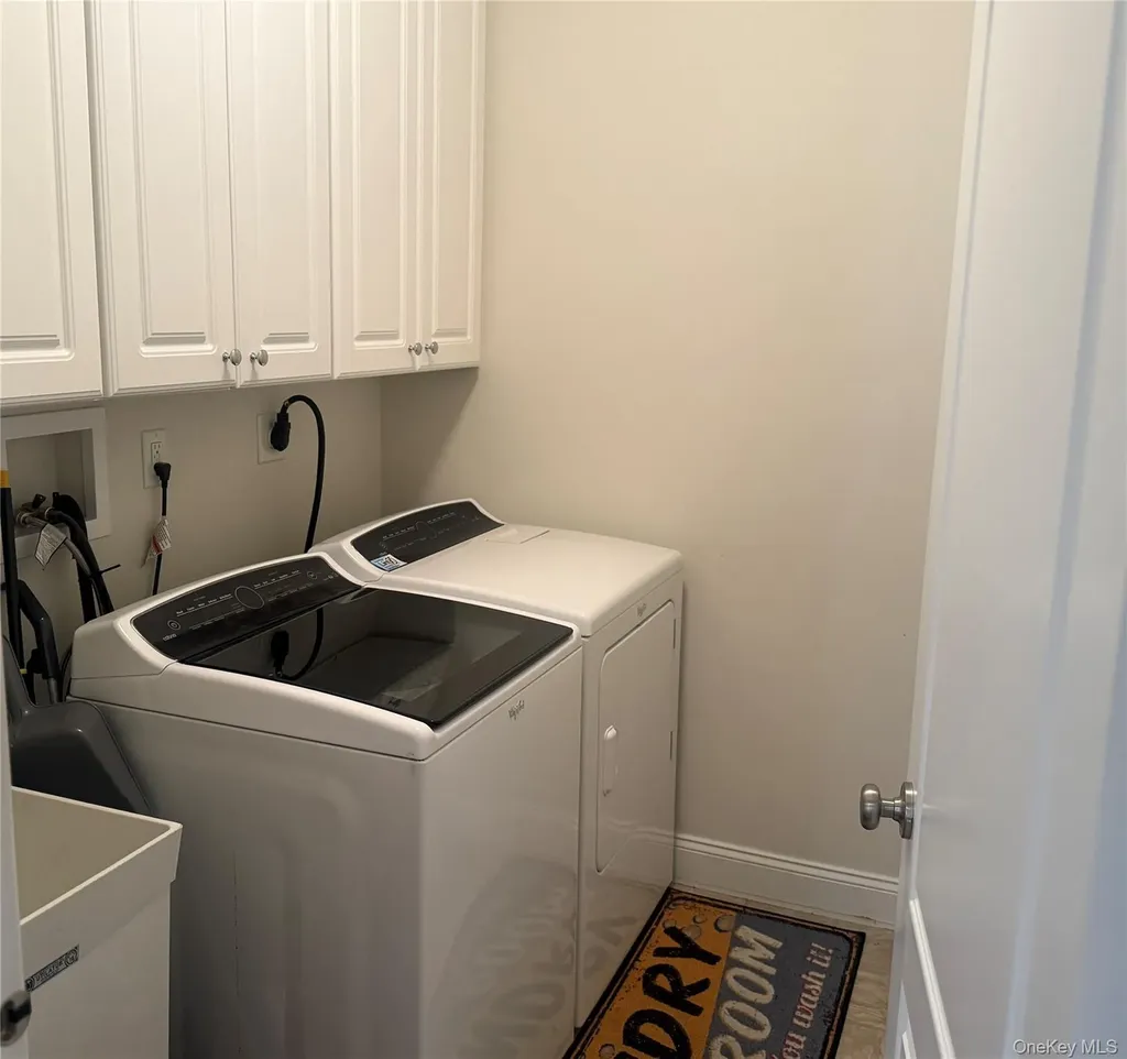 15 Evan Court Fishkill NY 12524