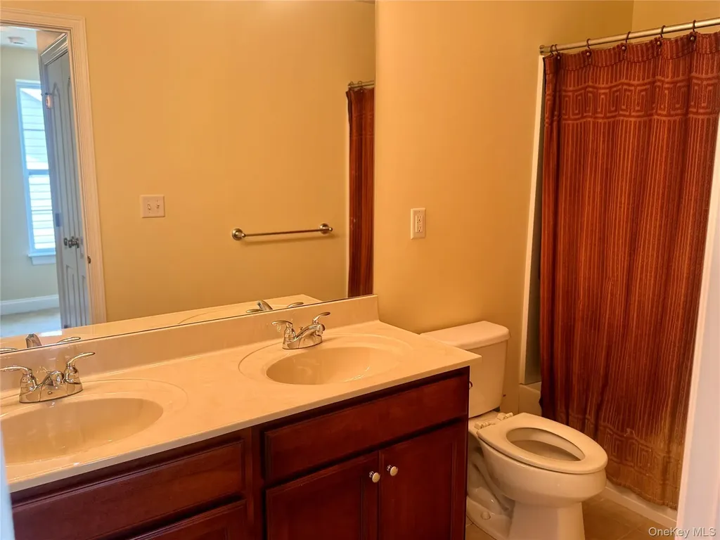 15 Evan Court Fishkill NY 12524