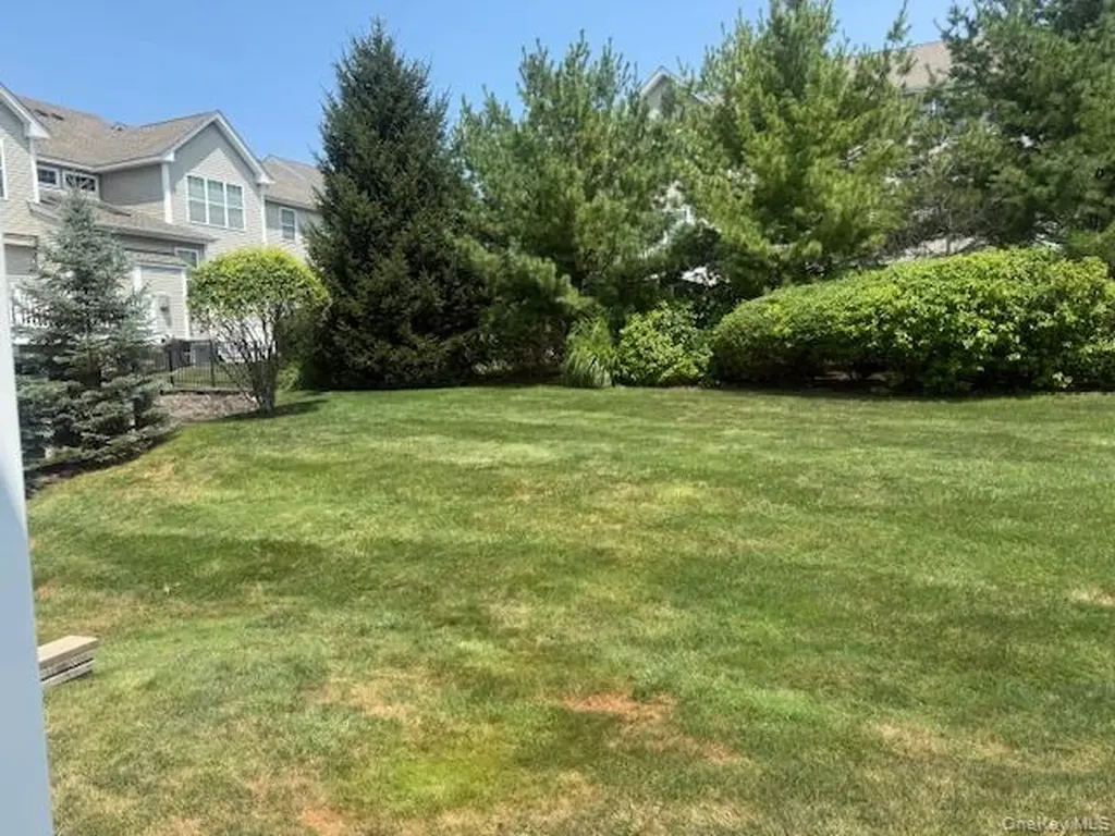15 Evan Court Fishkill NY 12524