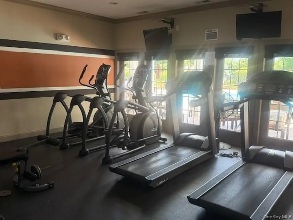 15 Evan Court Fishkill NY 12524