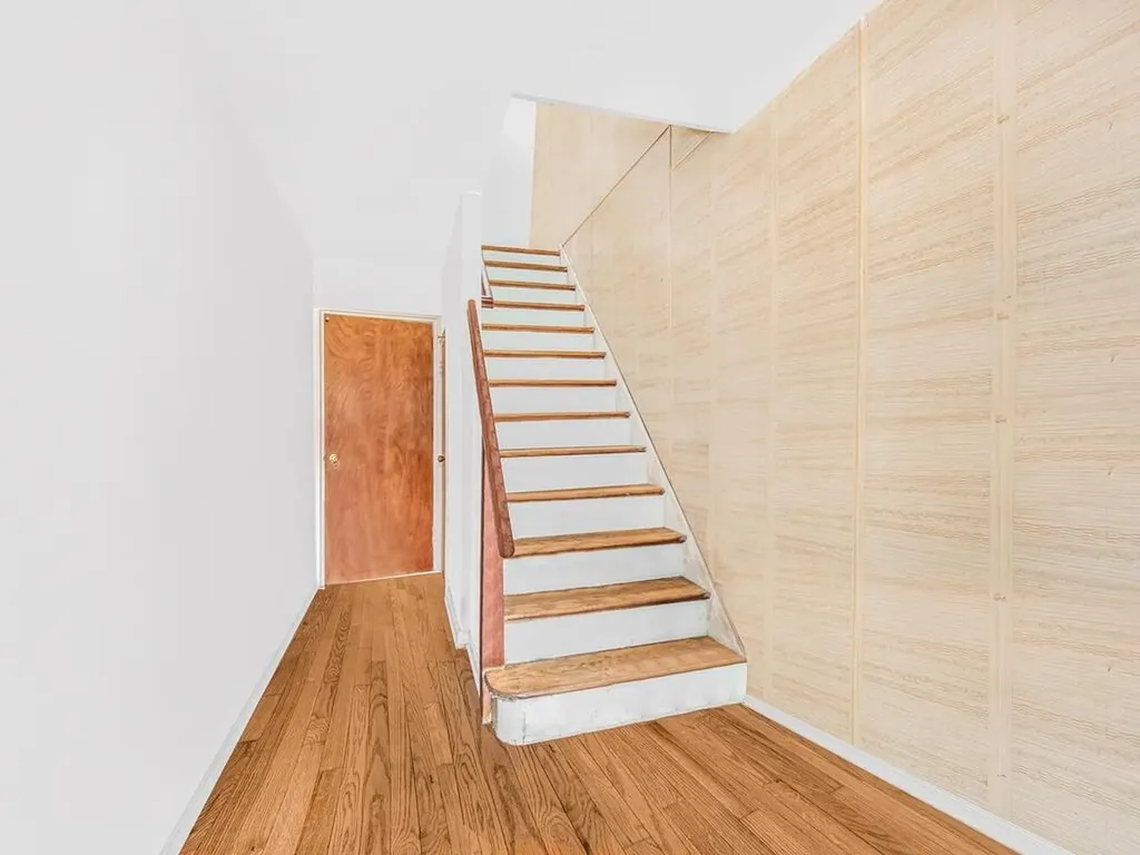 3039 Ely Avenue Bronx NY 10469