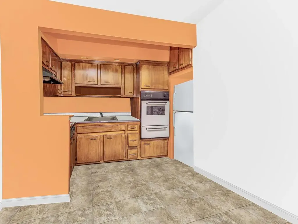 3039 Ely Avenue Bronx NY 10469