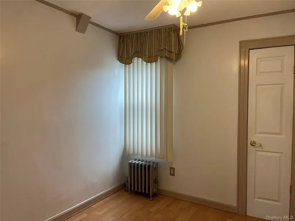 463 Macatee Place Mineola NY 11501
