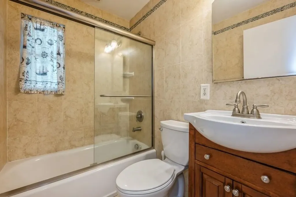 15 Budd Court Bethpage NY 11714