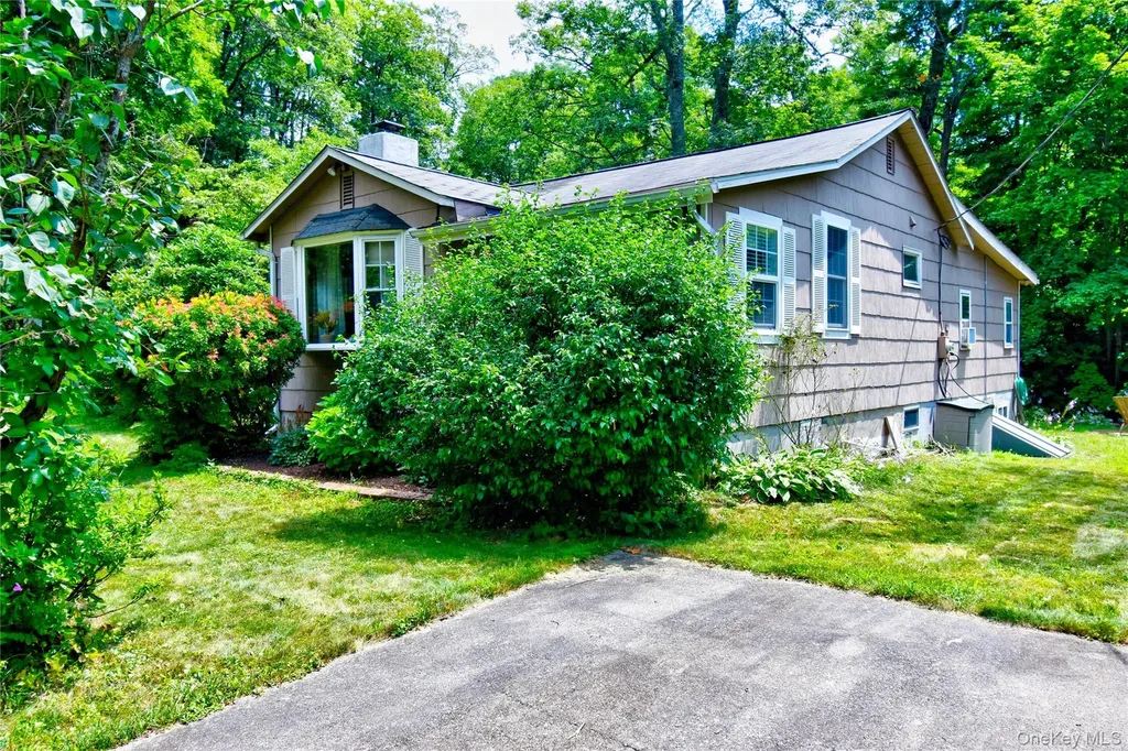 5 Orchard Trail Monroe NY 10950