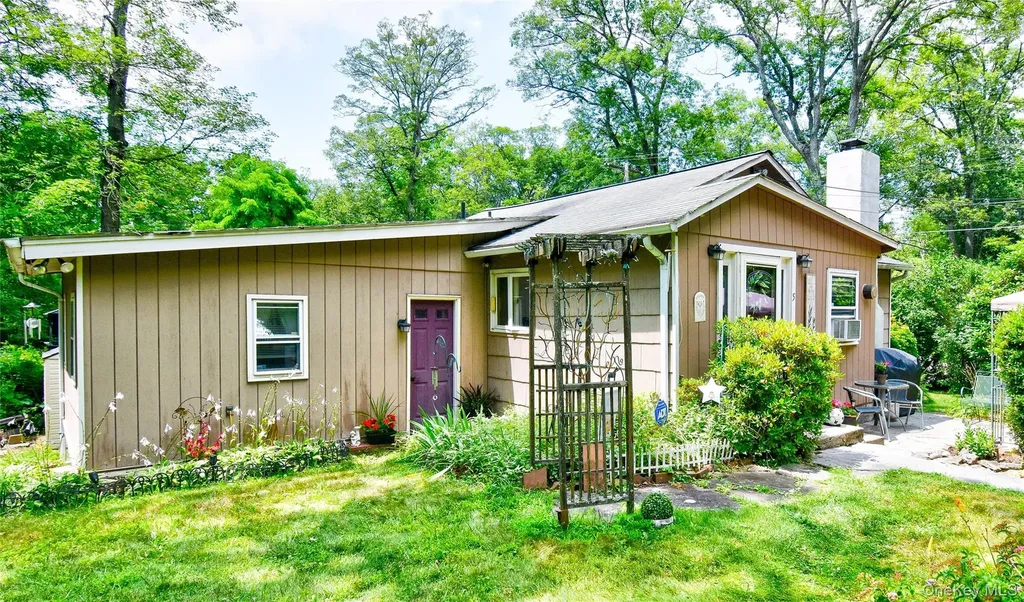 5 Orchard Trail Monroe NY 10950