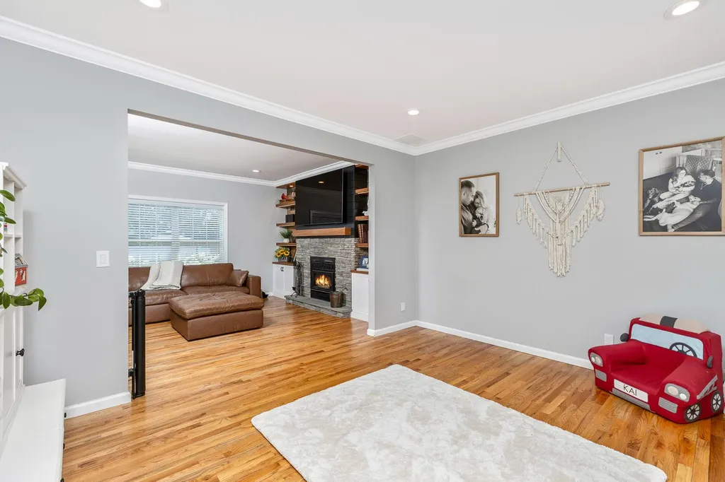 45 Old Saddle Road Ridge NY 11961