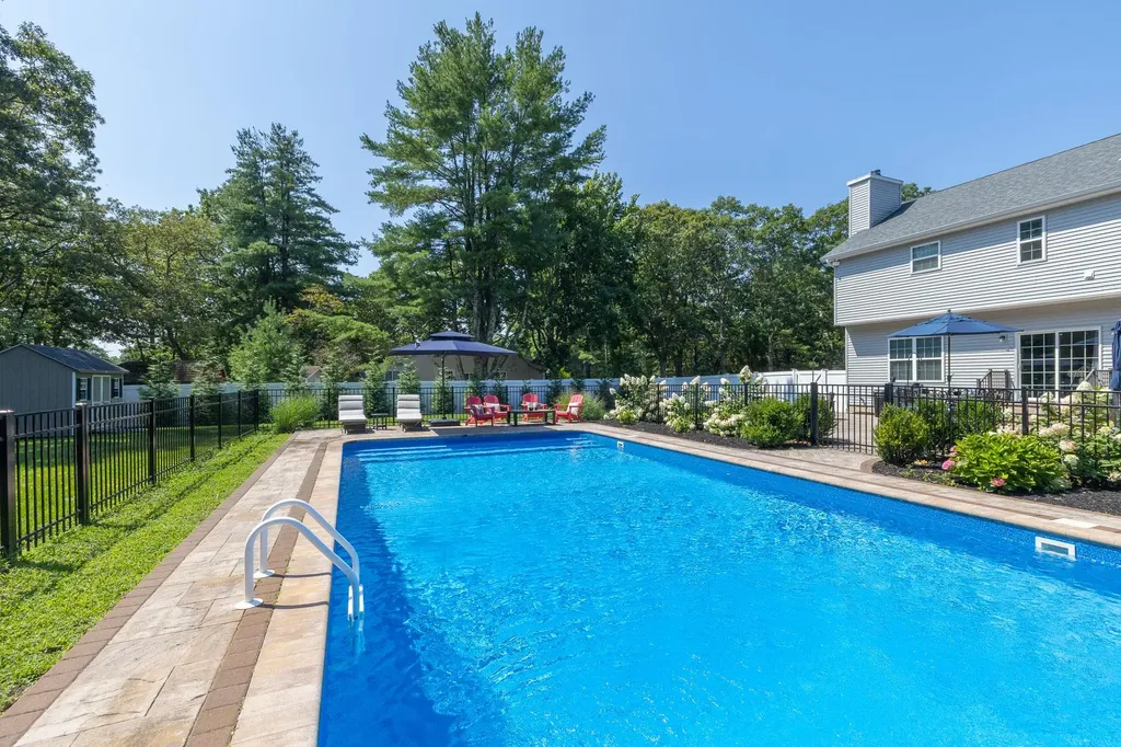 45 Old Saddle Road Ridge NY 11961