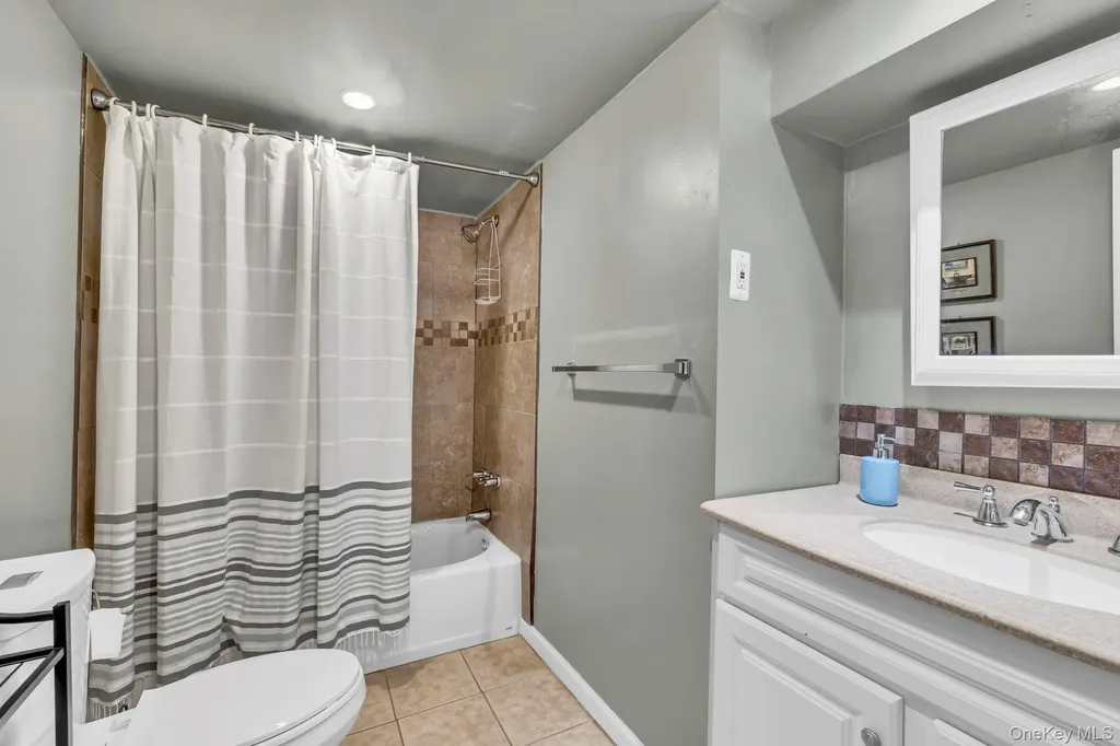 49 Overlook Place Newburgh NY 12550